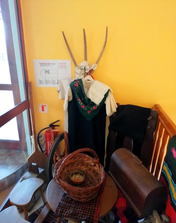 Guest House Misha Petrevene Экстерьер фото
