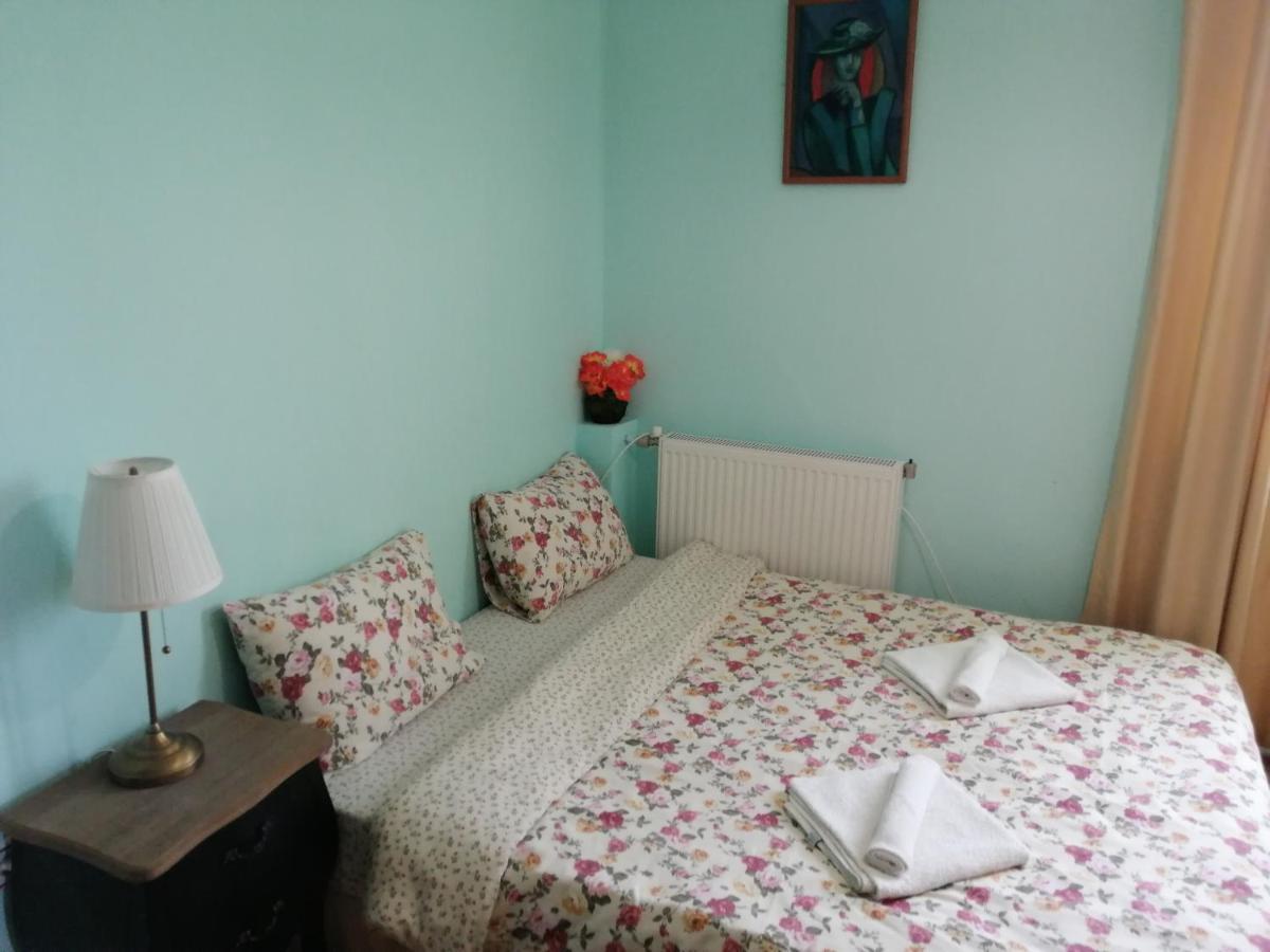 Guest House Misha Petrevene Экстерьер фото