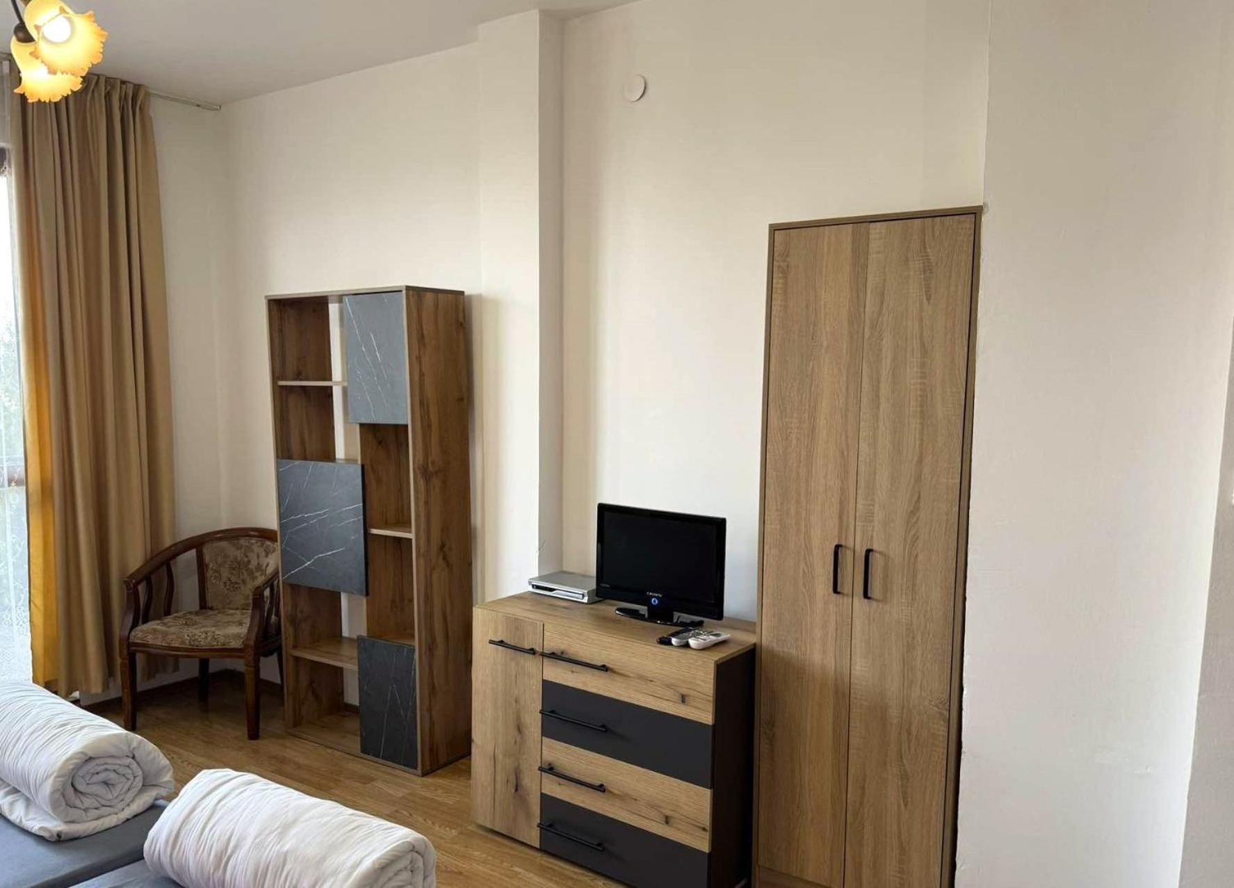Guest House Misha Petrevene Экстерьер фото