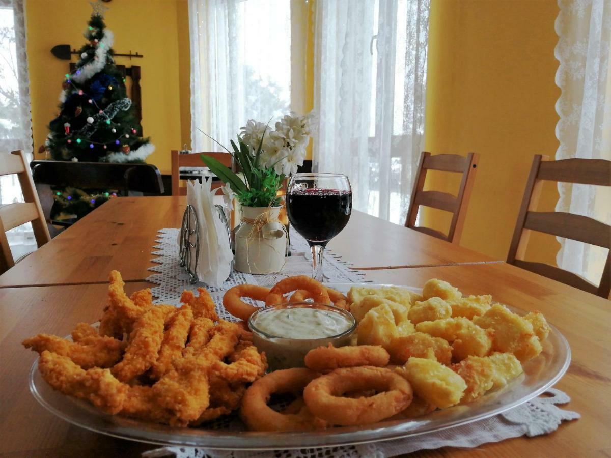 Guest House Misha Petrevene Экстерьер фото