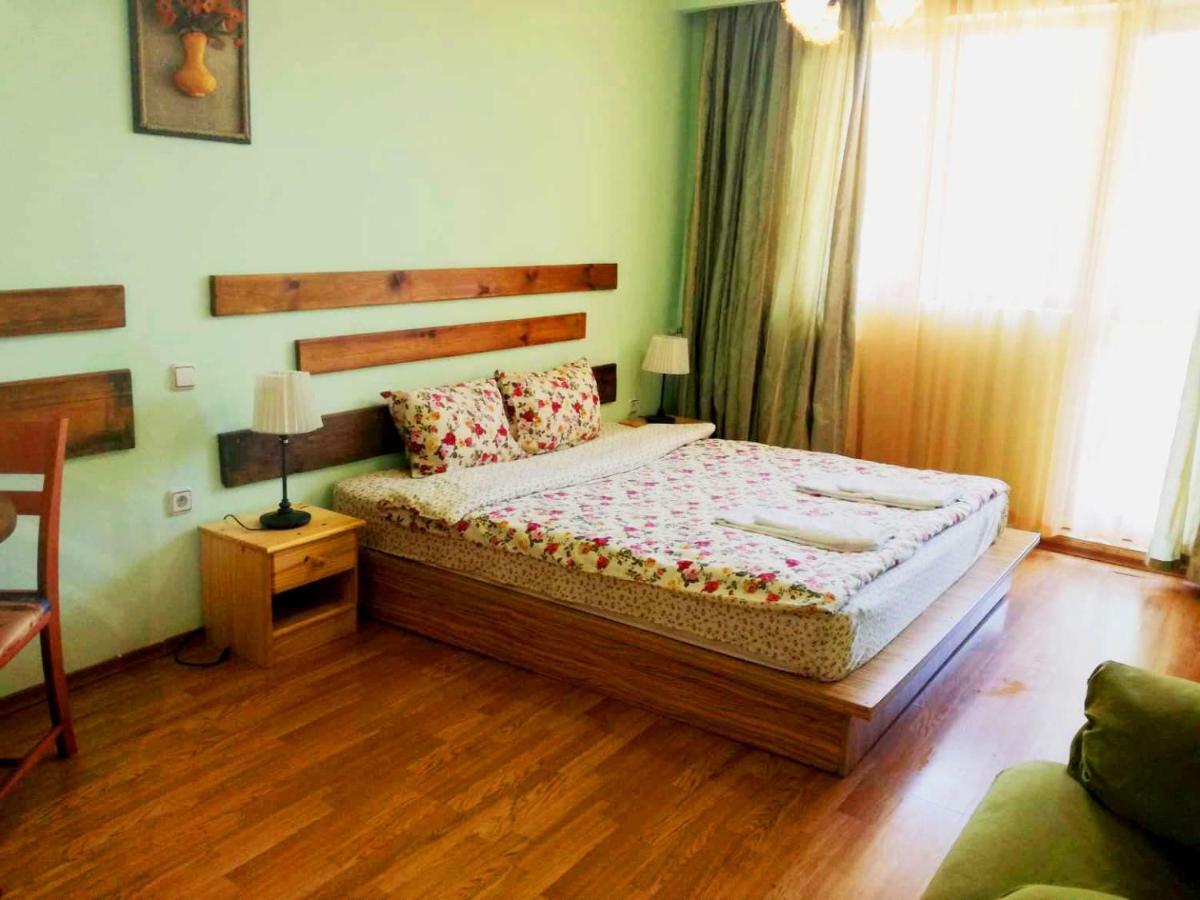 Guest House Misha Petrevene Экстерьер фото